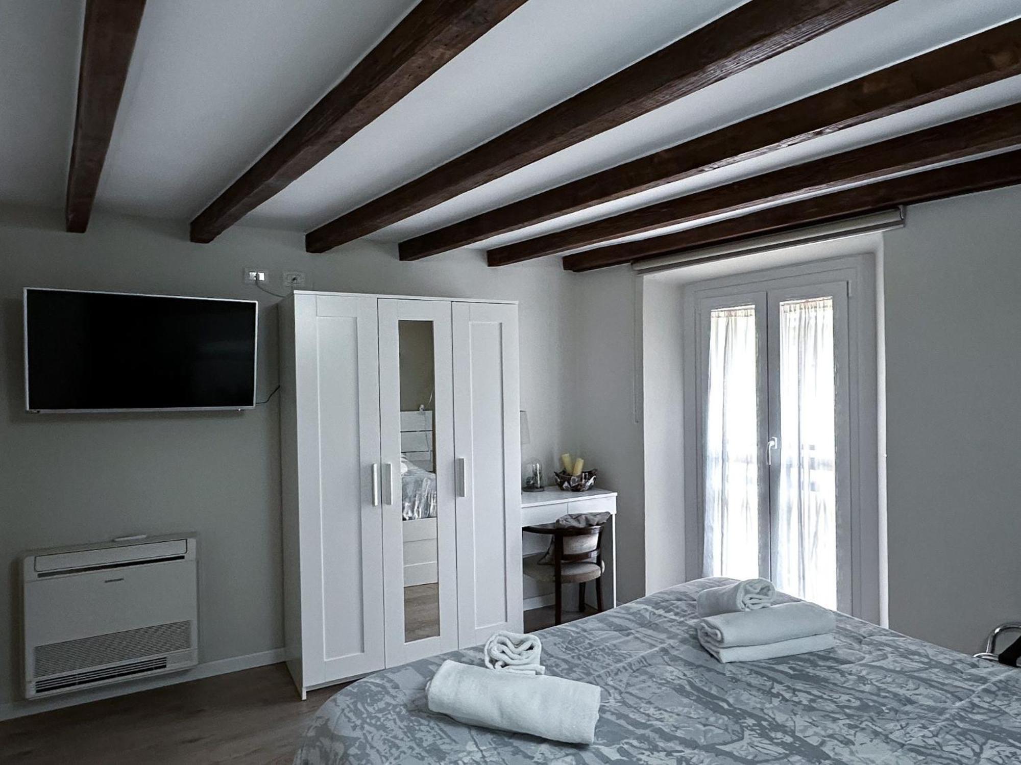 Dimora Romantica Apartment Bellagio Buitenkant foto